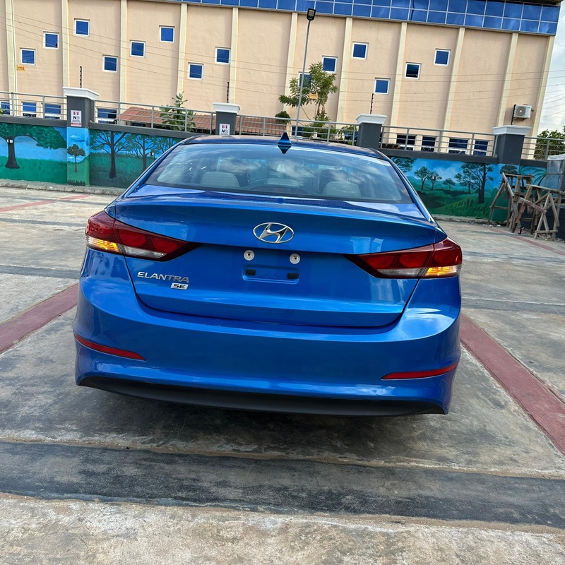FOREIGN USED 2017 HYUNDAI ELANTRA SE FOR SALE image