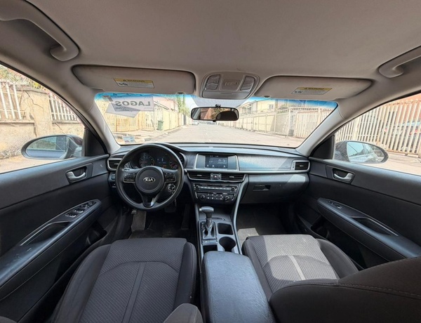 FOREIGN USED  2017 KIA OPTIMA  FOR SALE IN ABUJA