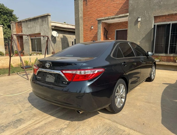 FOREIGN USED 2016 TOYOTA CAMRY XLE FOR SALE
