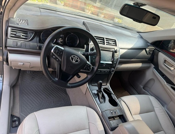 FOREIGN USED 2016 TOYOTA CAMRY XLE FOR SALE