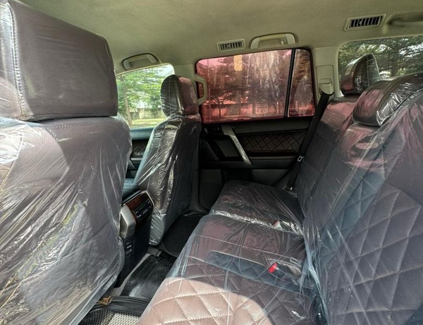 FOREIGN USED 2017 TOYOTA LAND CRUISER PRADO TX.L FOR SALE IN ABUJA