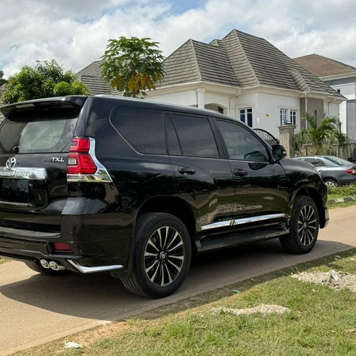FOREIGN USED 2017 TOYOTA LAND CRUISER PRADO TX.L FOR SALE IN ABUJA