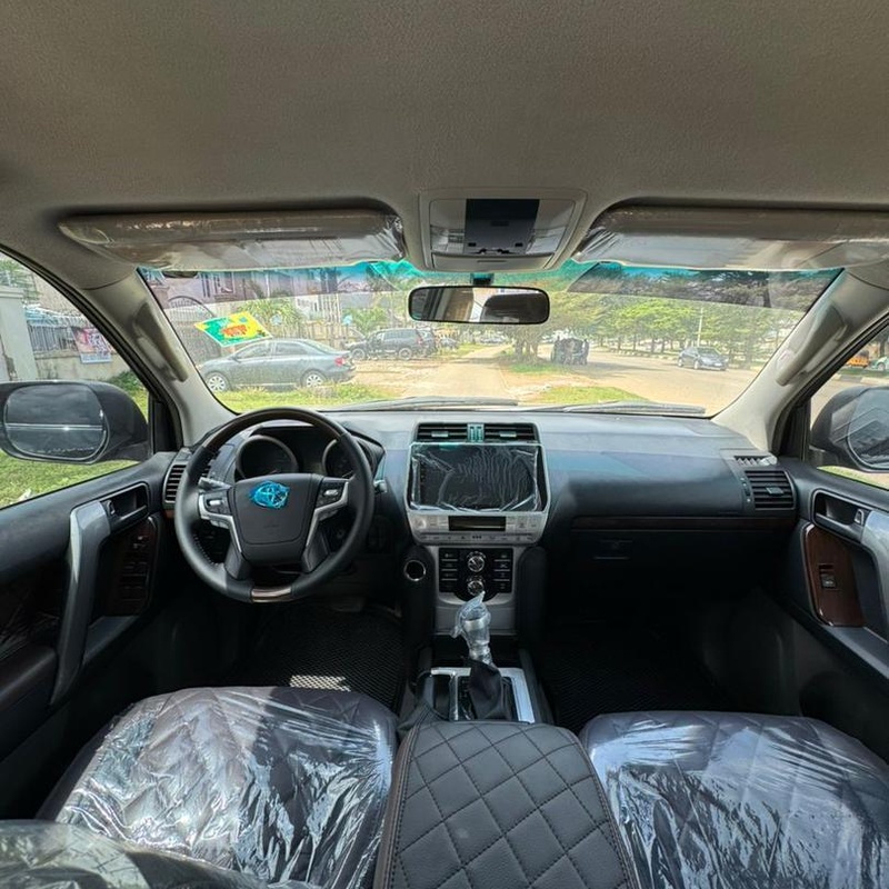 FOREIGN USED 2017 TOYOTA LAND CRUISER PRADO TX.L FOR SALE IN ABUJA image