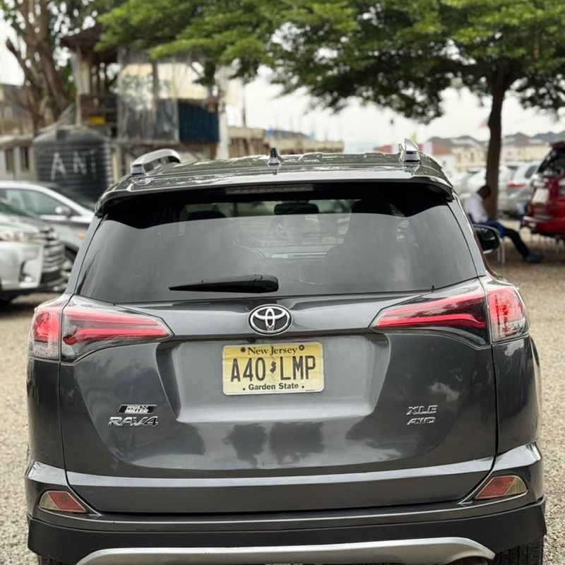 FOREIGN USED 2017 TOYOTA RAV4 XLE AWD FOR SALE image