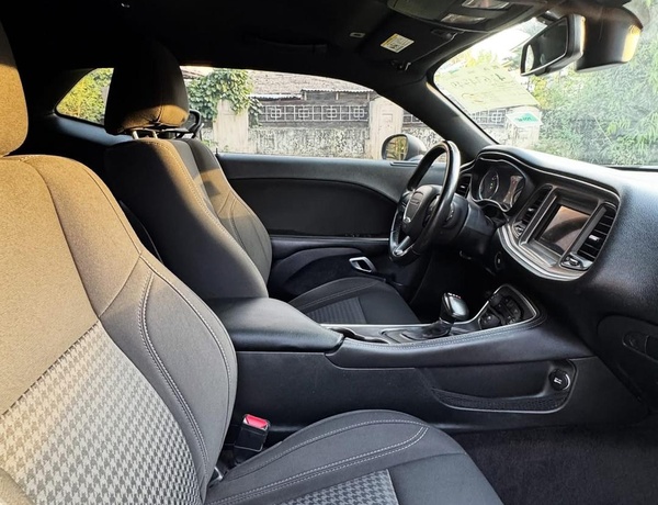 FOREIGN USED 2018 DODGE CHALLENGER FOR SALE IN ABUJA