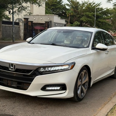 FOREIGN USED   2018 HONDA ACCORD TOURING IN ABUJA