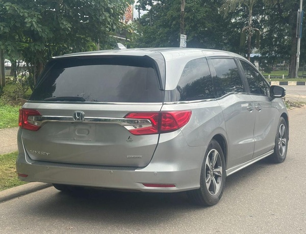 FOREIGN USED   2018 HONDA ODESSY TOURING FOR SALE IN ABUJA