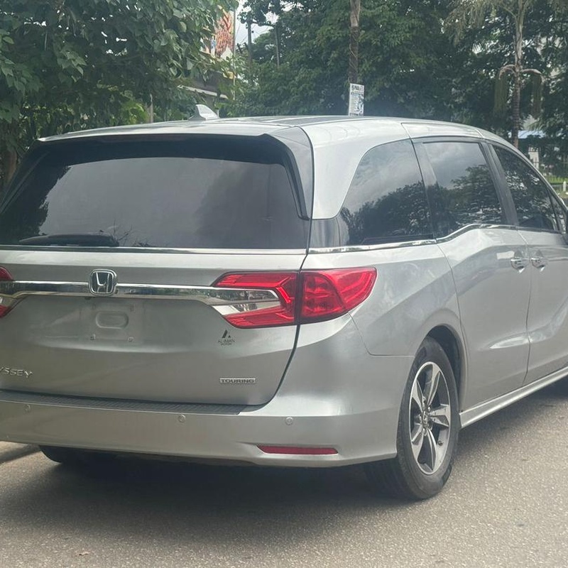 FOREIGN USED   2018 HONDA ODESSY TOURING FOR SALE IN ABUJA image