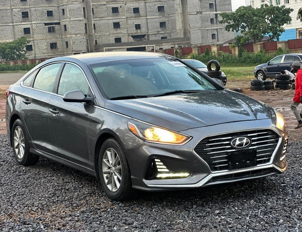 FOREIGN USED 2018 HYUNDAI SONATA SE FOR SALE