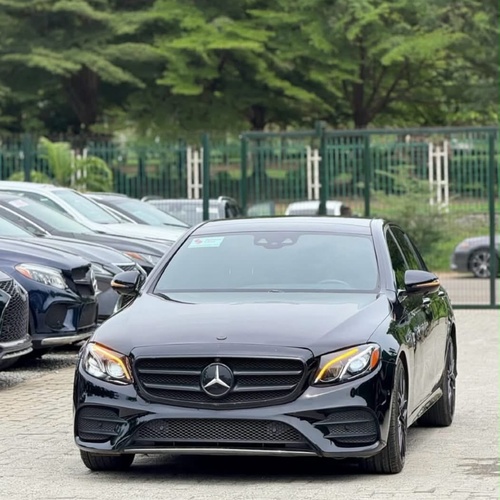 FOREIGN USED 2018 MERCEDES BENZ E300 FOR SALE IN ABUJA