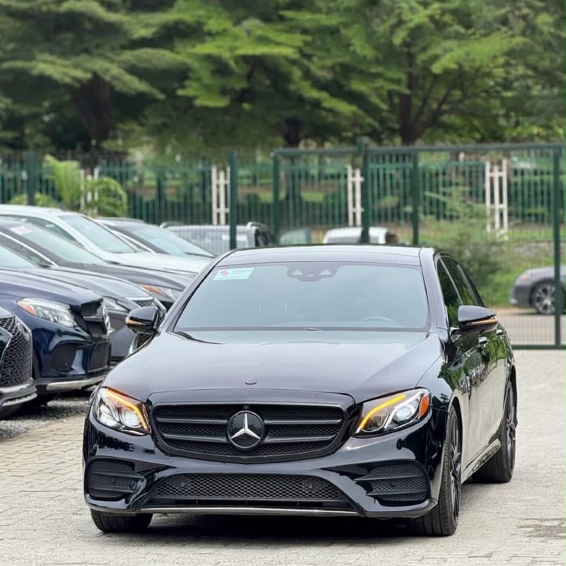 FOREIGN USED 2018 MERCEDES BENZ E300 FOR SALE IN ABUJA image