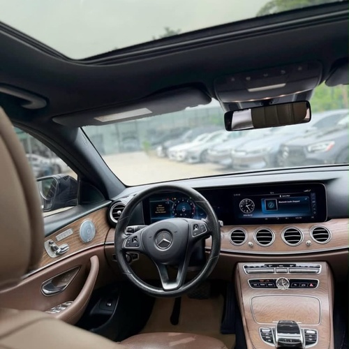 FOREIGN USED 2018 MERCEDES BENZ E300 FOR SALE IN ABUJA