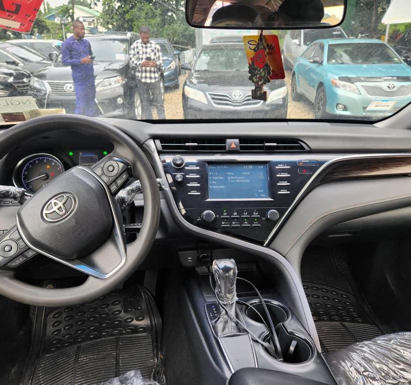 FOREIGN USED 2018 TOYOTA CAMRY LE FOR SALE image