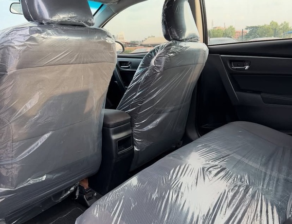 FOREIGN USED 2018 TOYOTA COROLLA (S) FOR SALE IN ABUJA