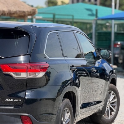 FOREIGN USED   2018 TOYOTA HIGHLANDER FOR SALE IN ABUJA