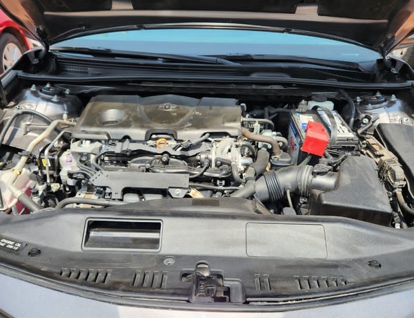 Foreign used 2019 Camry SE for Sale In Abuja