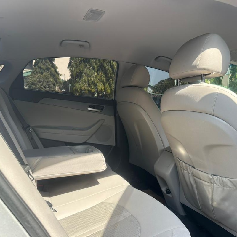 Foreign Used 2019 Hyundai Sonata SE for Sale In Abuja image