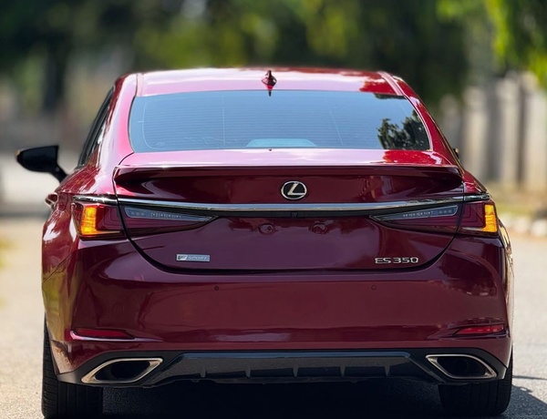FOREIGN USED 2019 LEXUS ES350 F-SPORT FOR SALE IN ABUJA