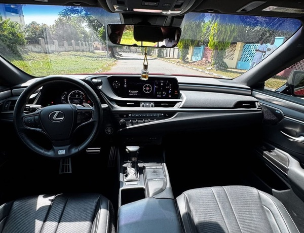 FOREIGN USED 2019 LEXUS ES350 F-SPORT FOR SALE IN ABUJA