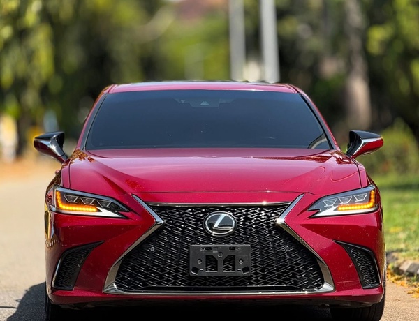 FOREIGN USED 2019 LEXUS ES350 F-SPORT FOR SALE IN ABUJA