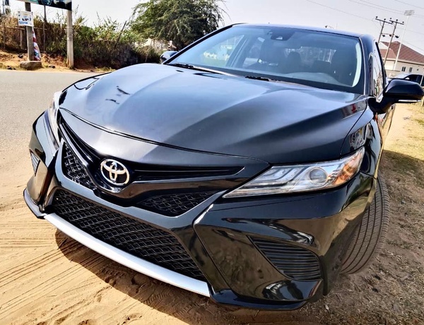 FOREIGN USED 2019 TOYOTA CAMRY SE FOR SALE