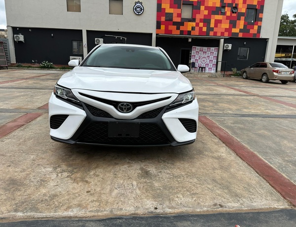 FOREIGN USED 2019 TOYOTA CAMRY SE FOR SALE
