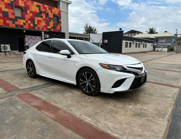 FOREIGN USED 2019 TOYOTA CAMRY SE FOR SALE