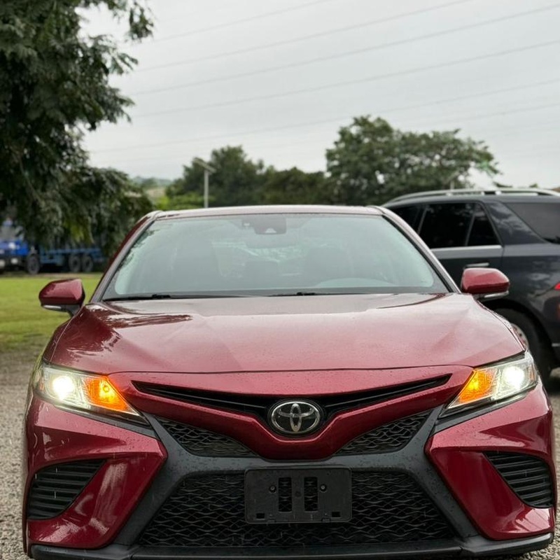 FOREIGN USED 2019 TOYOTA CAMRY SE FOR SALE image