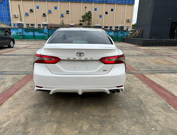 FOREIGN USED 2019 TOYOTA CAMRY SE FOR SALE
