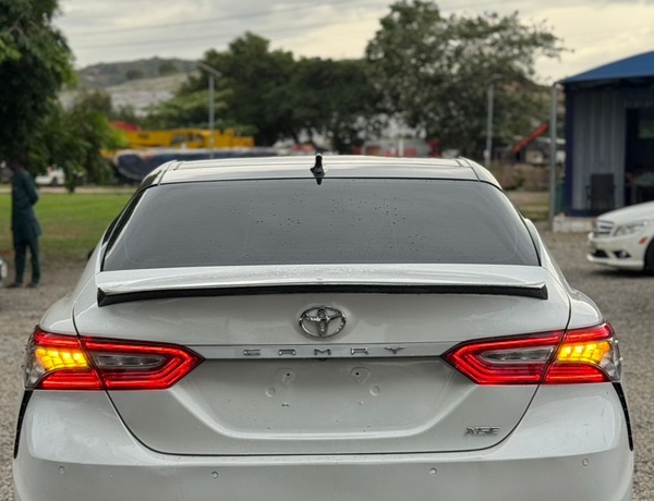 FOREIGN USED 2019 TOYOTA CAMRY XSE FULL OPTION FOR SALE