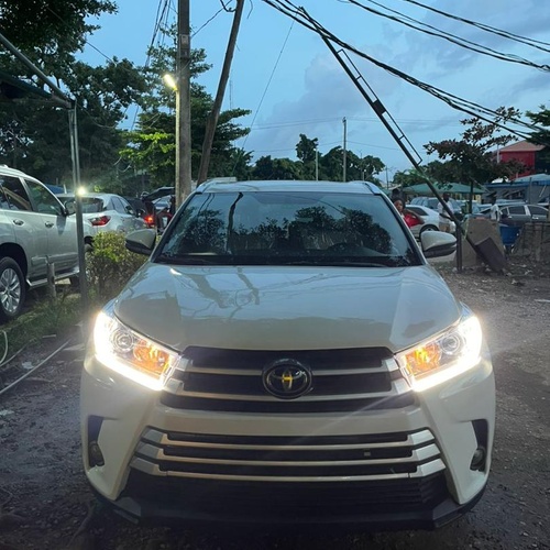 FOREIGN USED 2019 TOYOTA HIGHLANDER XLE FOR SALE IN ABUJA