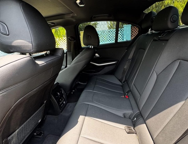 FOREIGN USED 2020 BMW 3 SERIES 330i FOR SALE IN ABUJA
