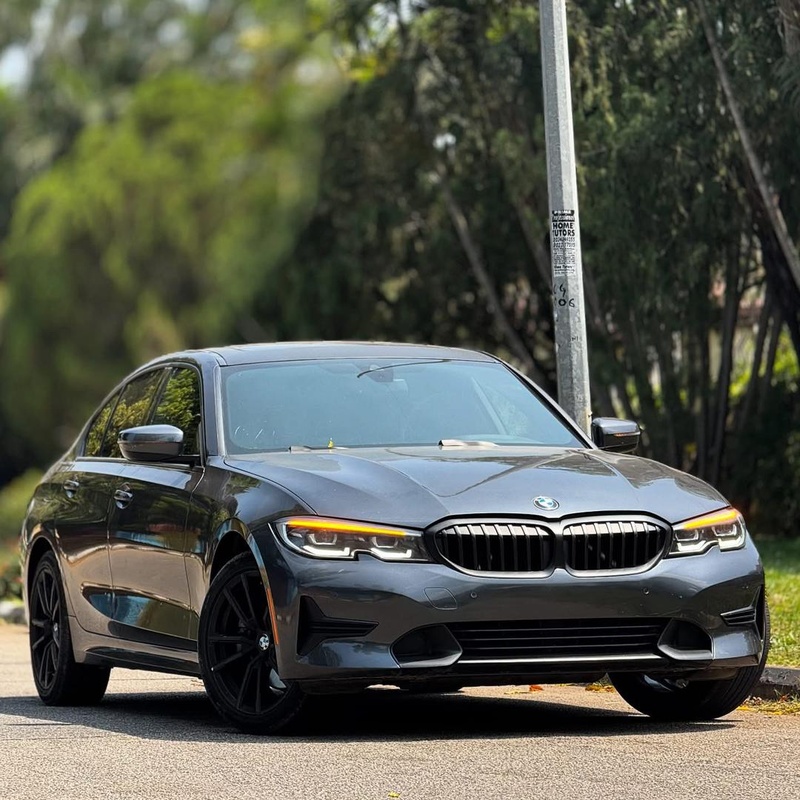 FOREIGN USED 2020 BMW 3 SERIES 330i FOR SALE IN ABUJA image