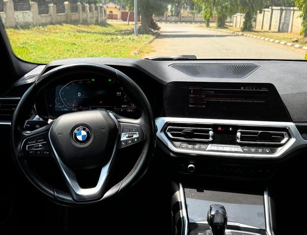 FOREIGN USED 2020 BMW 3 SERIES 330i FOR SALE IN ABUJA