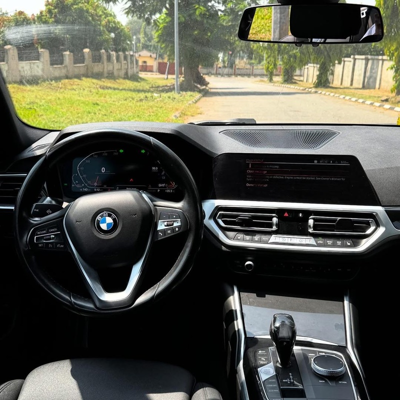 FOREIGN USED 2020 BMW 3 SERIES 330i FOR SALE IN ABUJA image