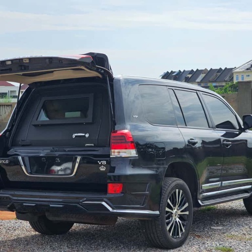 FOREIGN USED 2020 BULLETPROOF TOYOTA LAND CRUISER VIP FOR SALE IN ABUJA