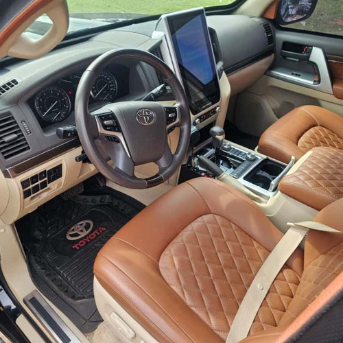 FOREIGN USED 2020 BULLETPROOF TOYOTA LAND CRUISER VIP FOR SALE IN ABUJA