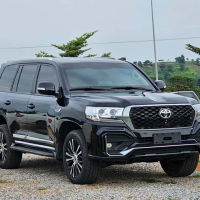 FOREIGN USED 2020 BULLETPROOF TOYOTA LAND CRUISER VIP FOR SALE IN ABUJA