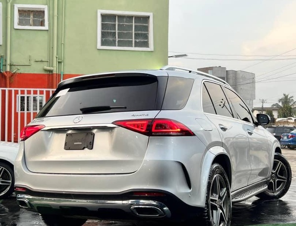 FOREIGN USED 2020 MERCEDES BENZ GLE450 FOR SALE IN LAGOS