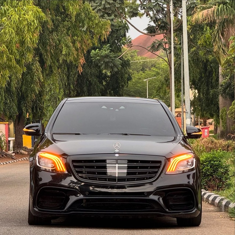 FOREIGN USED 2020 MERCEDES BENZ S63 AMG FOR SALE image