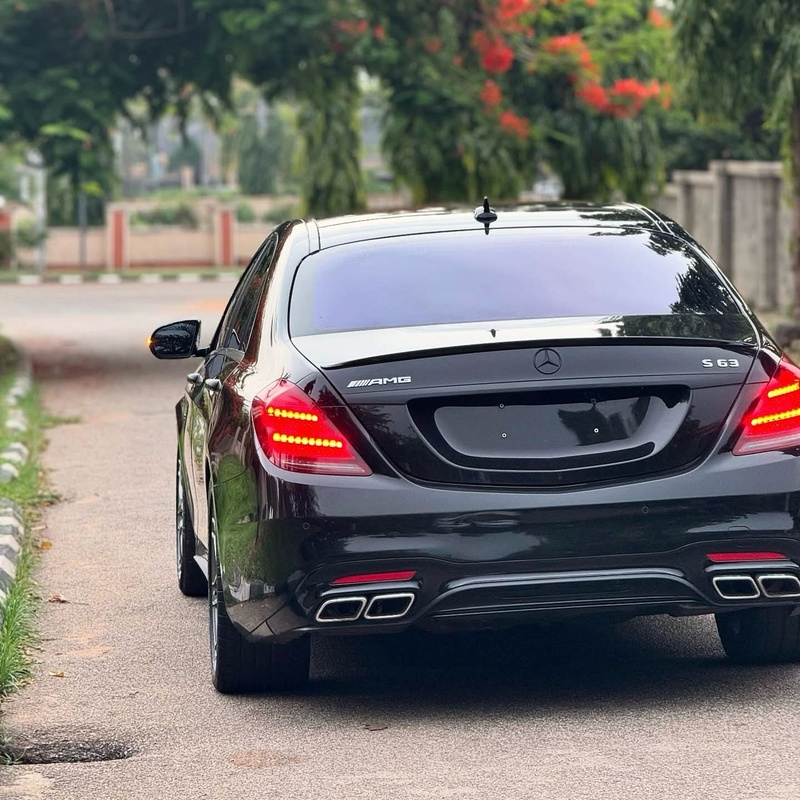 FOREIGN USED 2020 MERCEDES BENZ S63 AMG FOR SALE image