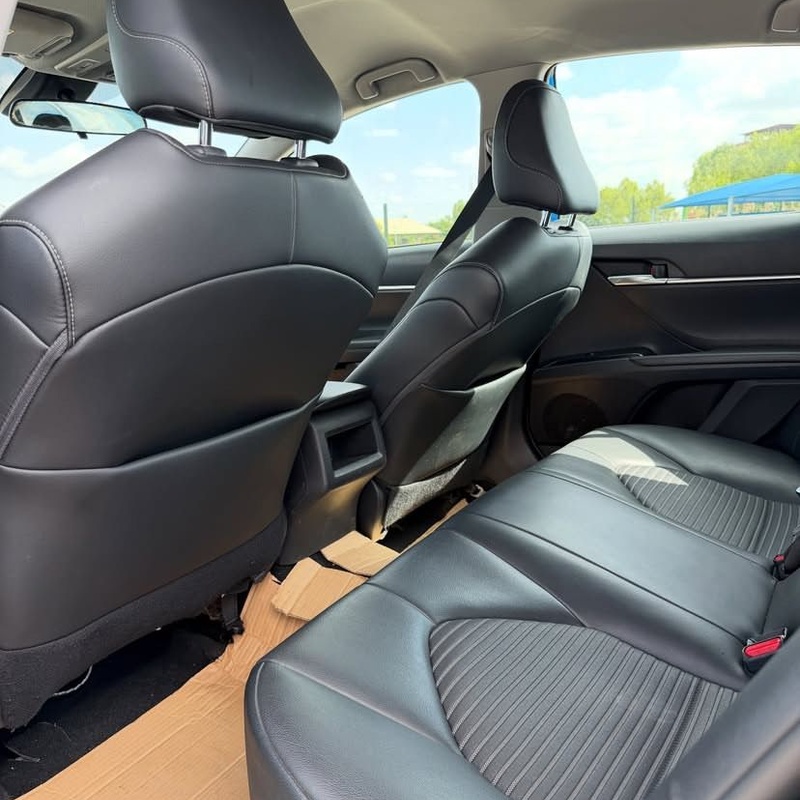 FOREIGN USED   2020 TOYOTA CAMRY SE FOR SALE IN ABUJA image