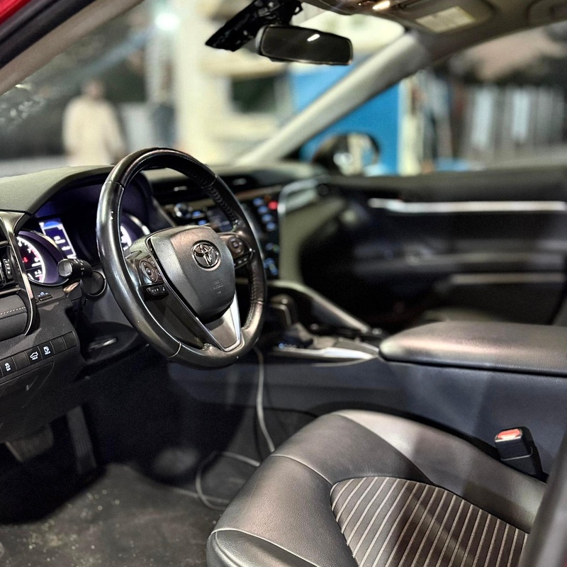FOREIGN USED 2020 TOYOTA CAMRY SE FOR SALE image