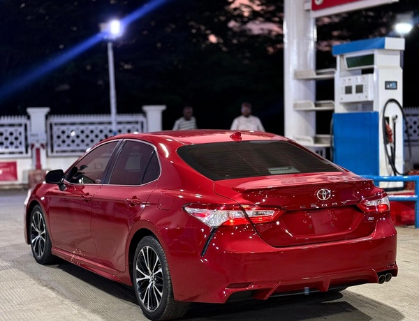 FOREIGN USED 2020 TOYOTA CAMRY SE FOR SALE