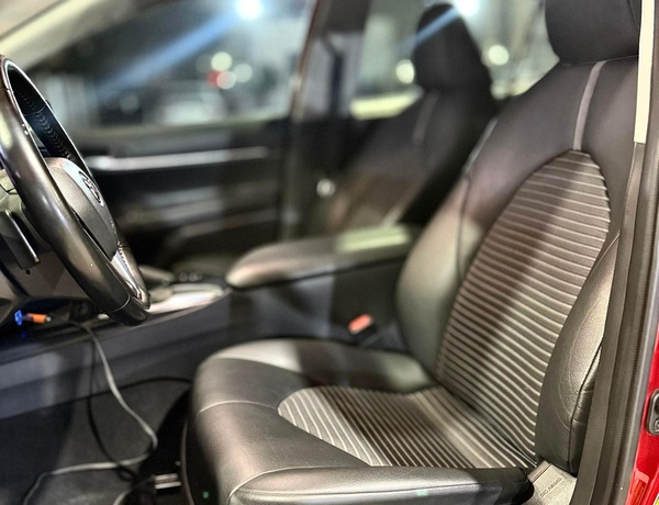 FOREIGN USED 2020 TOYOTA CAMRY SE FOR SALE