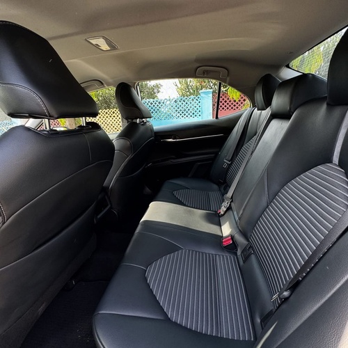 FOREIGN USED 2020 TOYOTA CAMRY SE FOR SALE IN ABUJA