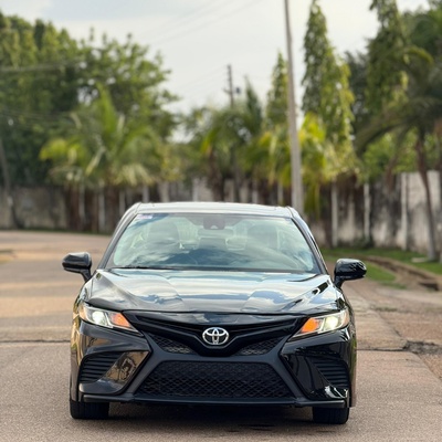 FOREIGN USED 2020 TOYOTA CAMRY SE FOR SALE