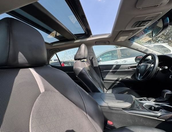 Foreign Used 2020 Toyota Camry XSE for Sale In Abuja