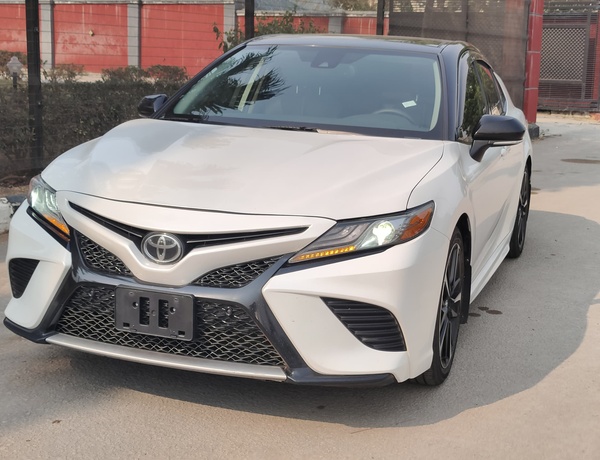 Foreign used 2020 Toyota Camry XSE  In Ikeja