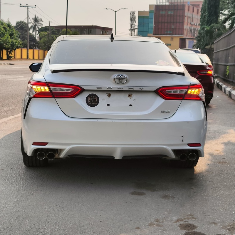 Foreign used 2020 Toyota Camry XSE  In Ikeja image